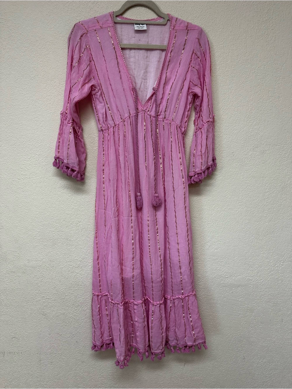 Boho womans Pink V-Neck Tassel Midi Dress with Metallic Trim size S/M